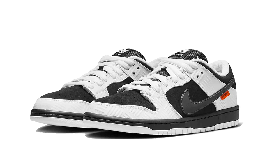 Nike Dunk SB Low Tightbooth